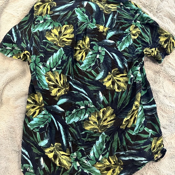 Xs American apparel button down - Picture 3 of 3